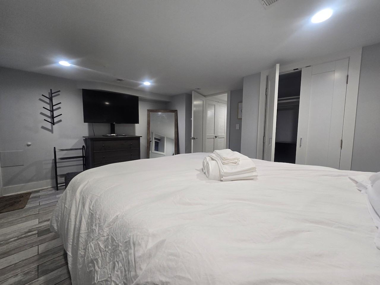 1673 Montello Ave Ne #1588310P - Photo 6 of 27
