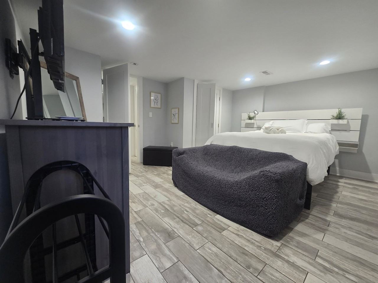 1673 Montello Ave Ne #1588310P - Photo 7 of 27