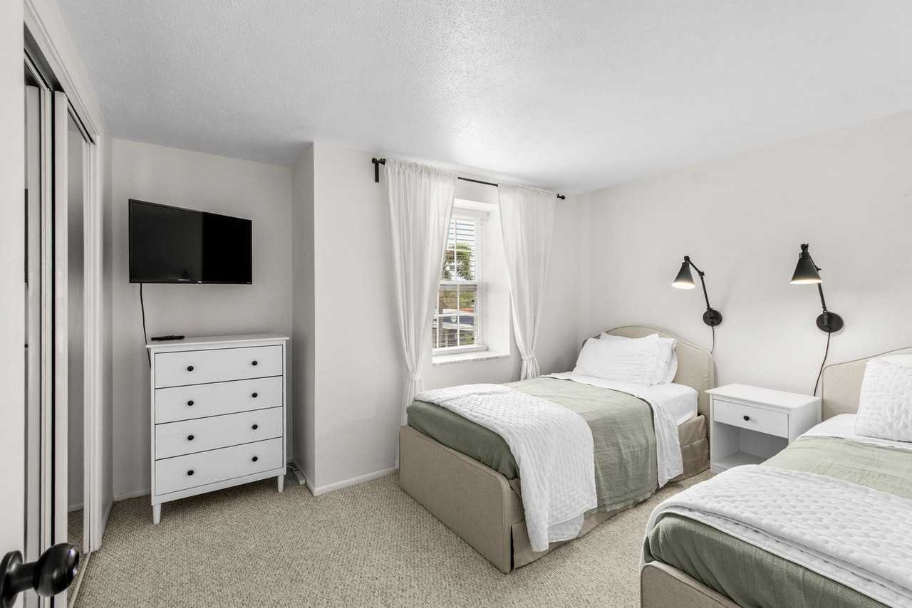 779 Saint Judes Dr N #1604522P - Photo 7 of 26