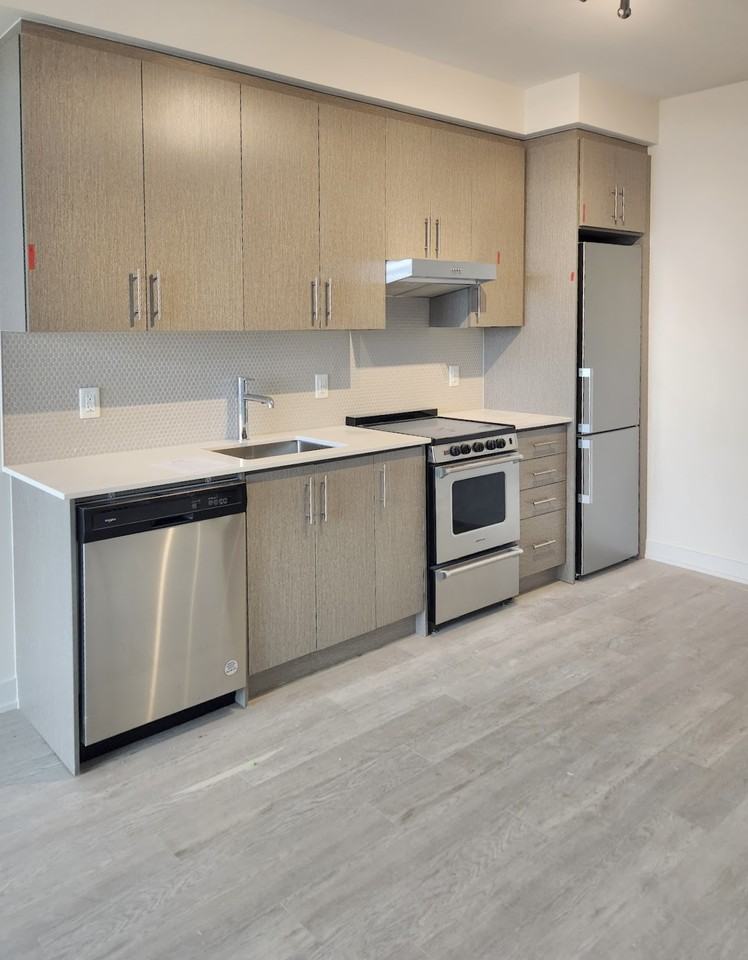 212 King William Street #723 - Photo 5 of 27