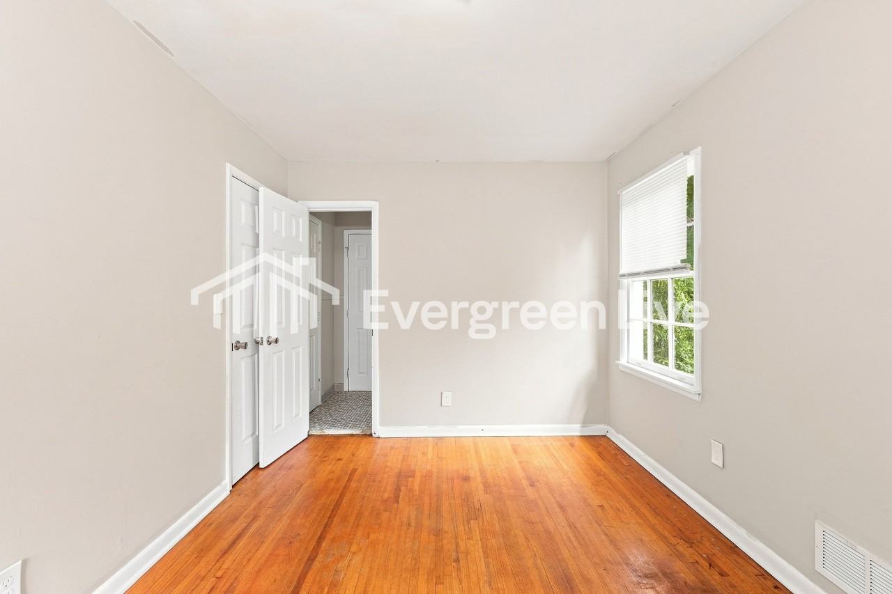 1021 Hagwood Rd - Photo 6 of 15