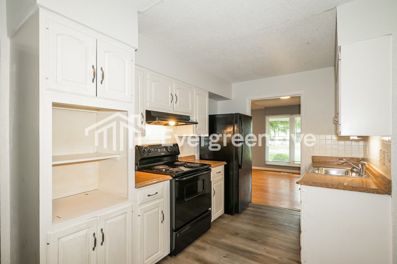 11950 N Ranch Dr - Photo 6 of 15