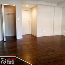 6119 N Kenmore Ave - Photo 1 of 1