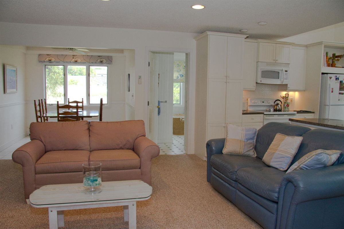 16 Kenphil Ave - Photo 7 of 14