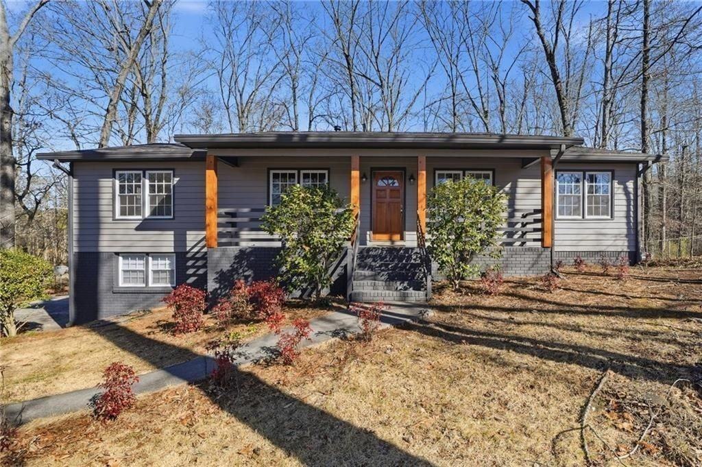 2810 Shaw Rd - Photo 2 of 36
