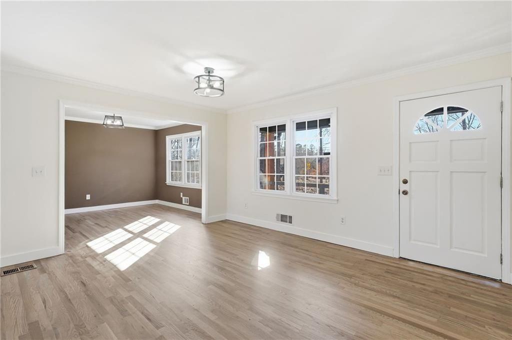 2810 Shaw Rd - Photo 5 of 36