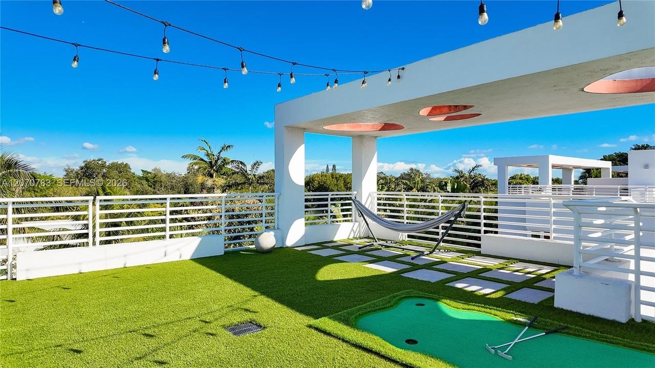 NE 39th St & Biscayne Blvd - Photo 6 of 16