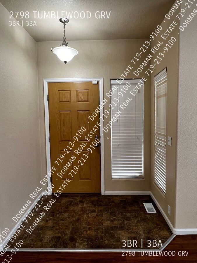 2798 Tumblewood Grv - Photo 3 of 21
