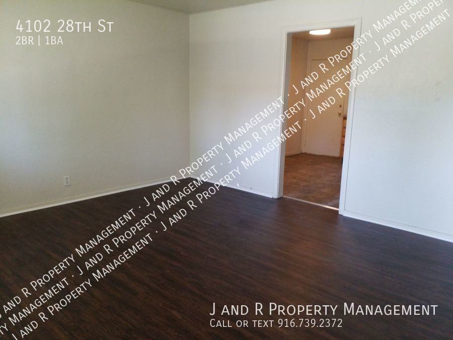 4102 28th St - Photo 5 of 12