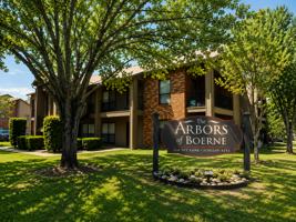featured image of 216 Ivy Ln
