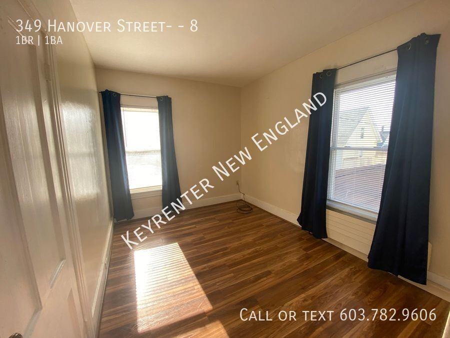 349 Hanover St #8 - Photo 6 of 6