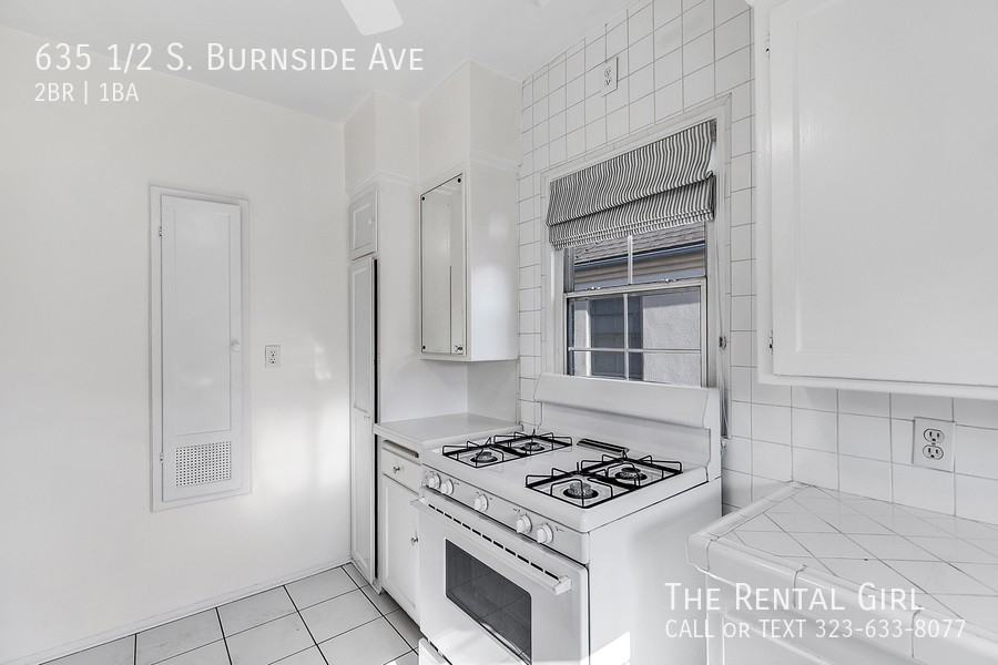 635 1/2 S Burnside Ave - Photo 7 of 19