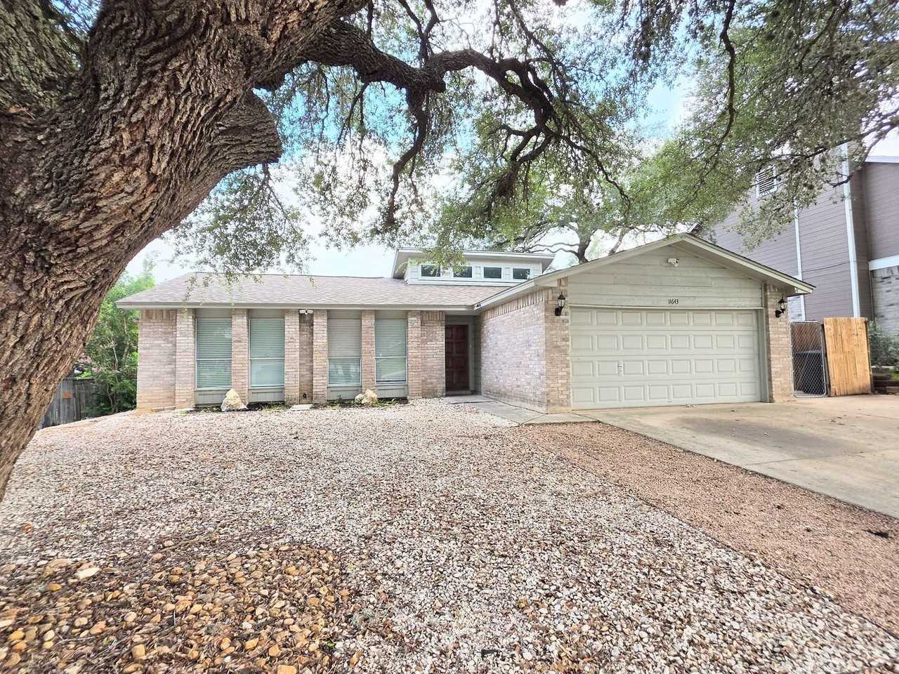 11643 Creston