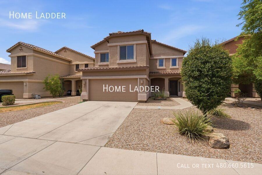 18428 N Jameson Dr - Photo 2 of 47