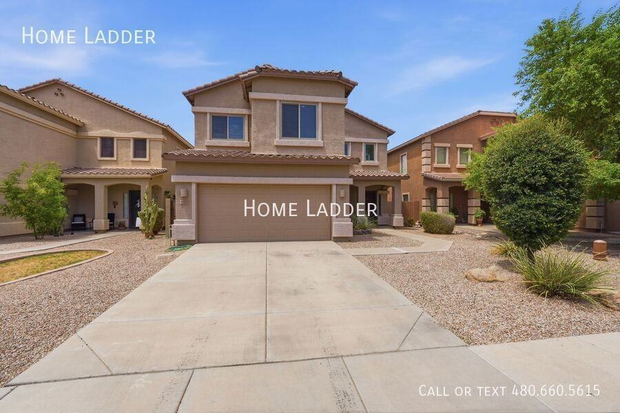 18428 N Jameson Dr - Photo 3 of 47