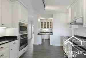 featured image of 3240 N Lake Shore Dr #10B