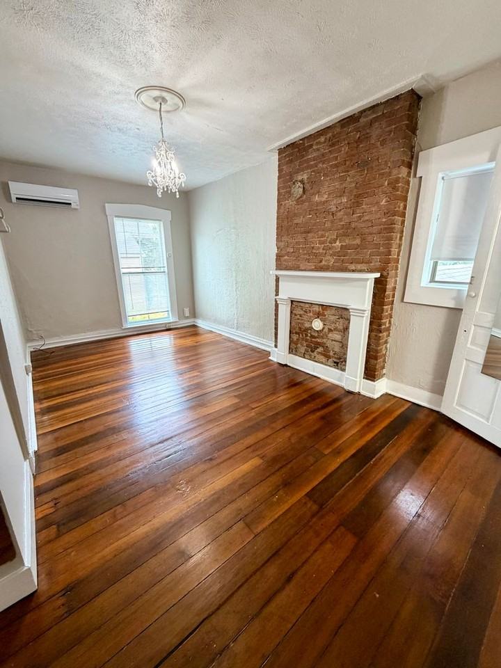 365 S Upper St #2 - Photo 2 of 5