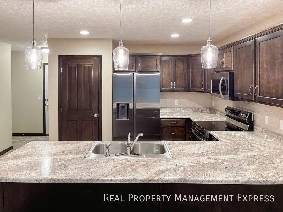 9617 W Broek Dr - Photo 5 of 15
