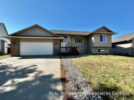 featured image of 7636 S Rose Crest Ct