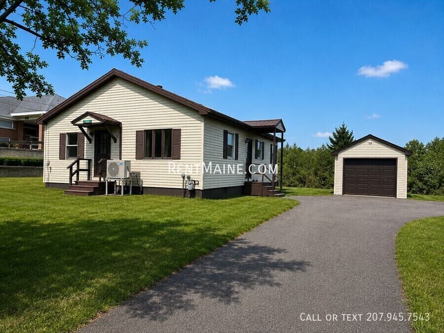 676 College Ave - Photo 2 of 23