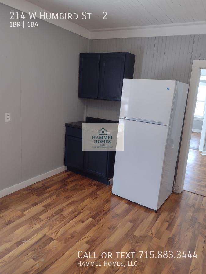214 W Humbird St #2 - Photo 2 of 15