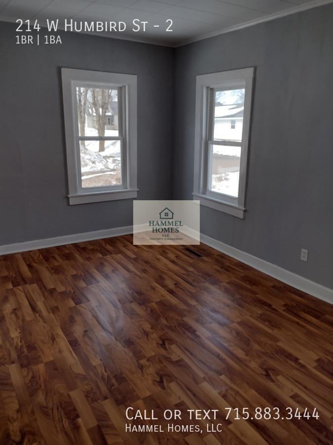 214 W Humbird St #2 - Photo 4 of 15