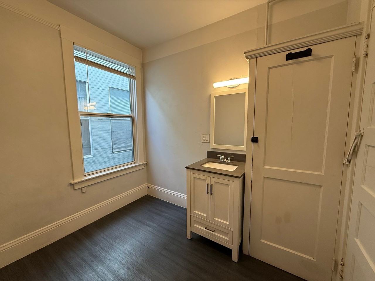 668 Clay St #69 - Photo 3 of 8
