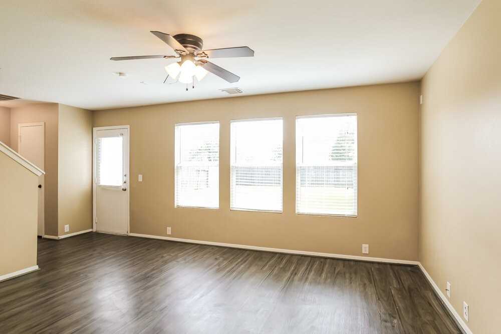 3231 Dartmouth Field Ln - Photo 4 of 25