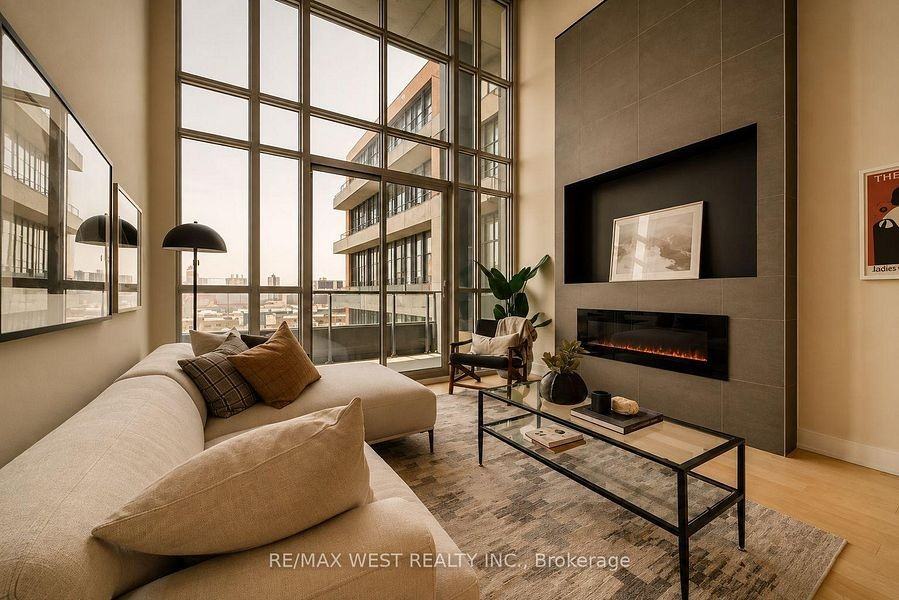 5 Hanna Avenue #546 - Photo 4 of 18