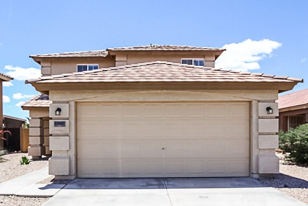 22807 W Gardenia Dr