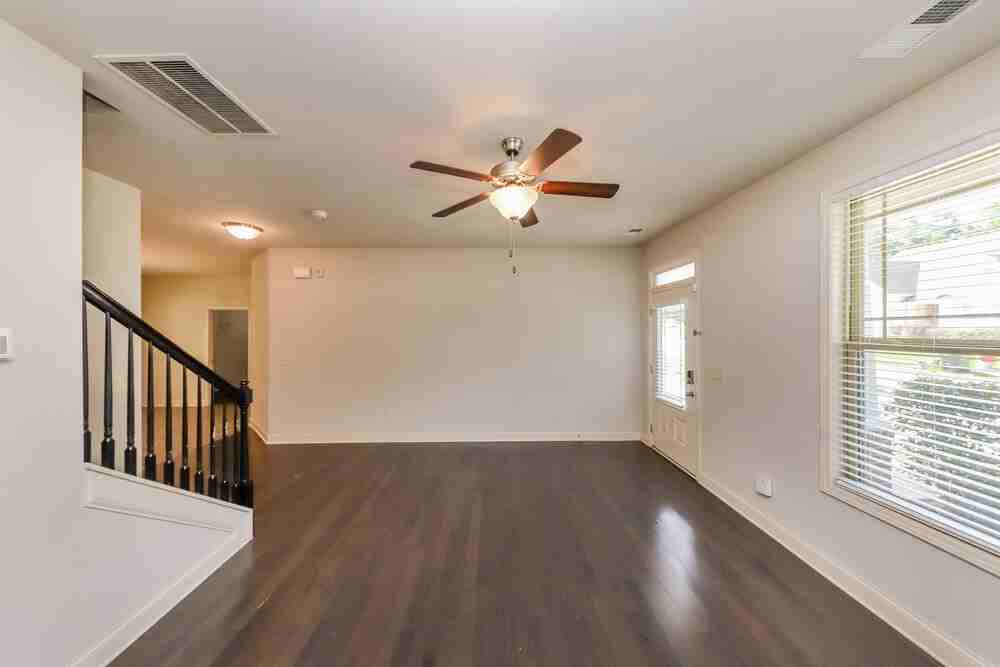89 Greatwood Ln - Photo 6 of 17