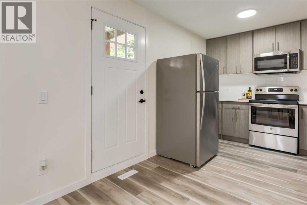 4627 73 St Nw - Photo 2 of 28