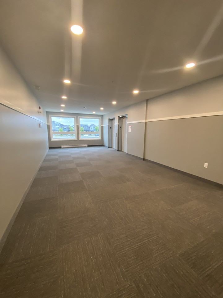 15126 37 St Sw - Photo 4 of 21