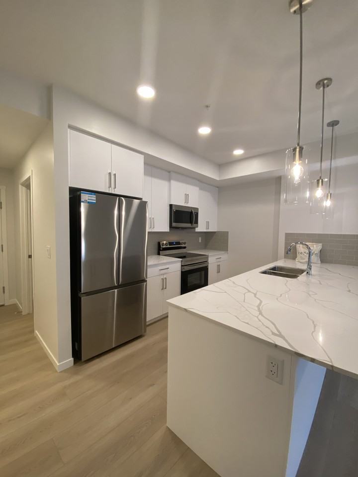 15126 37 St Sw - Photo 6 of 21