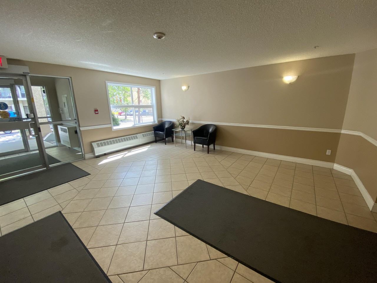 12838 65 St Nw - Photo 2 of 16