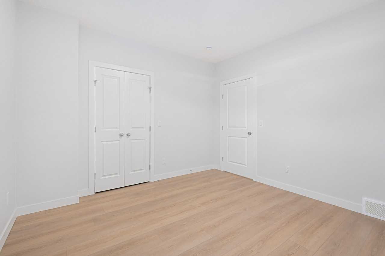 B, 67 Walcrest Row Southeast - Photo 3 of 11
