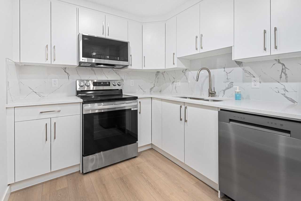 B, 67 Walcrest Row Southeast - Photo 7 of 11