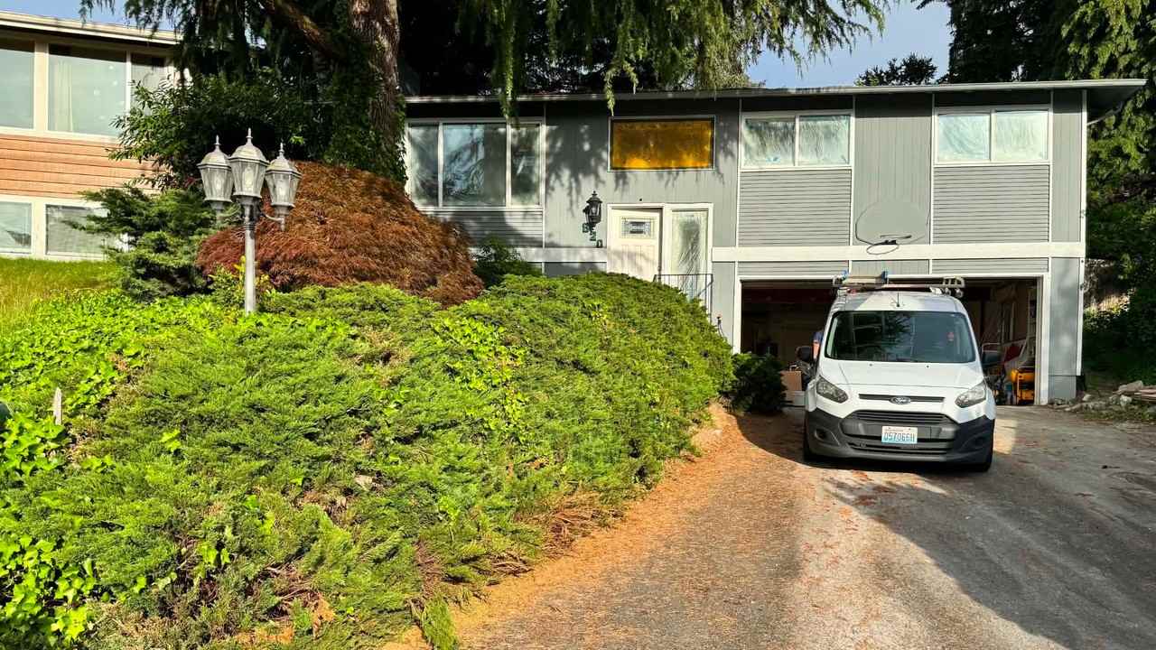 820 Carter Pl - Photo 2 of 15