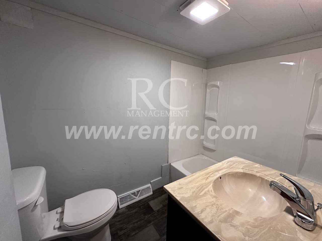 230 Tennessee Ave - Photo 5 of 11