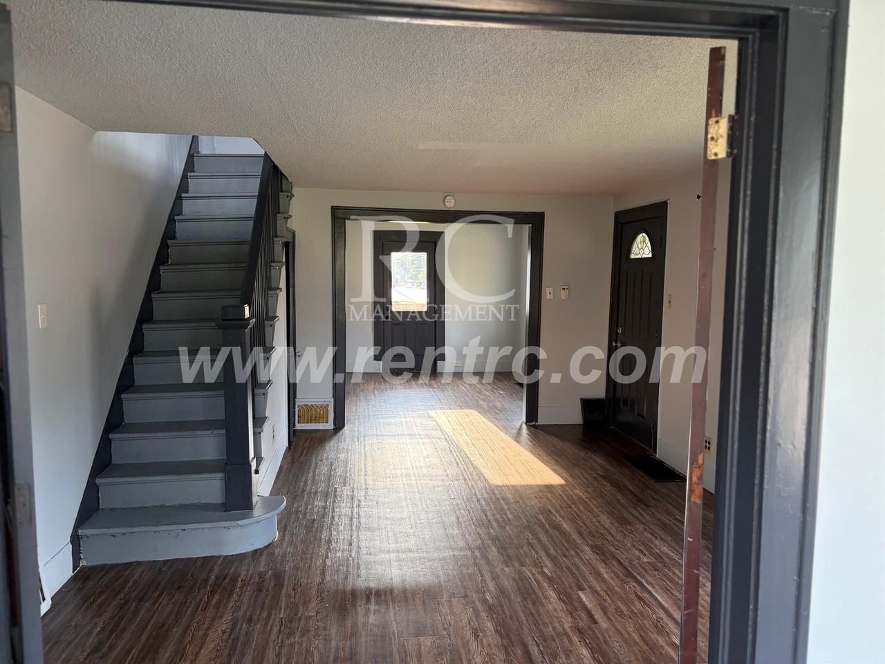 1507 E Main St #E - Photo 4 of 11