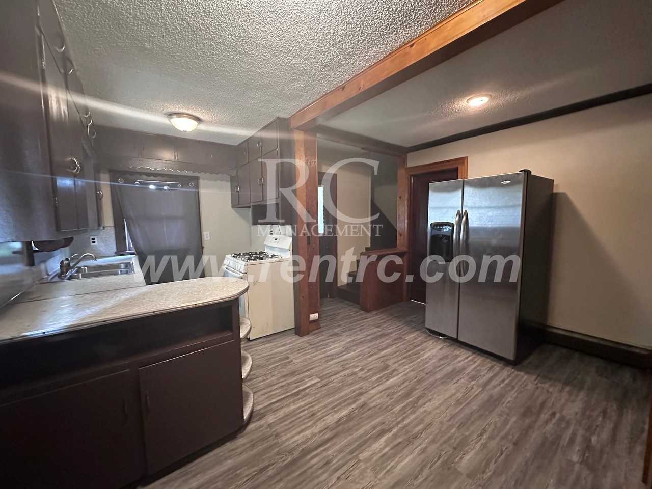 230 S Virginia Ave #S - Photo 2 of 19