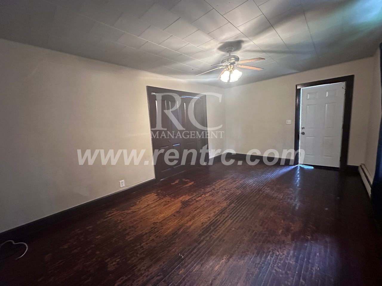 230 S Virginia Ave #S - Photo 7 of 19