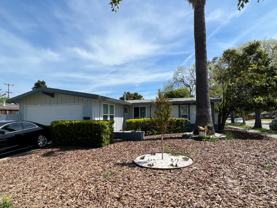 742 Lakebird Dr - Photo 1 of 1