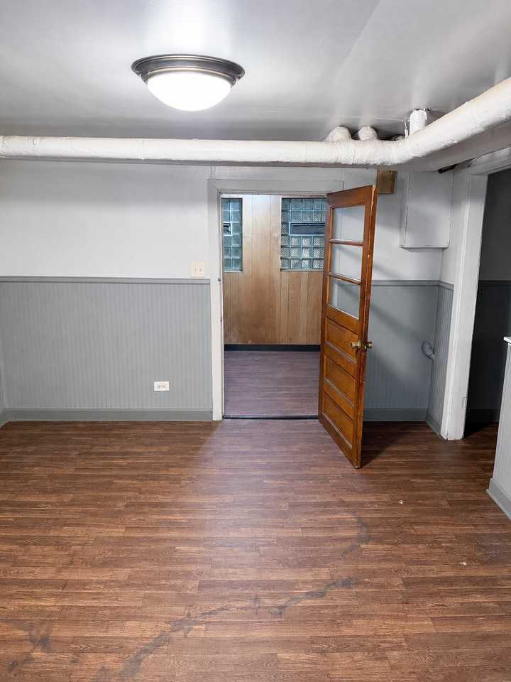 4328 W Cermak Rd #BS - Photo 3 of 11