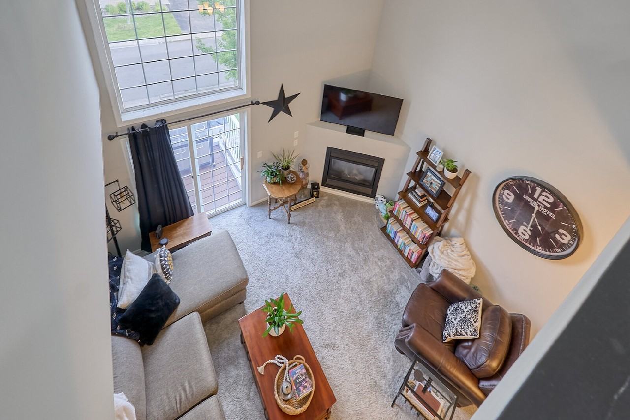 17734 Elm Rd N - Photo 5 of 19