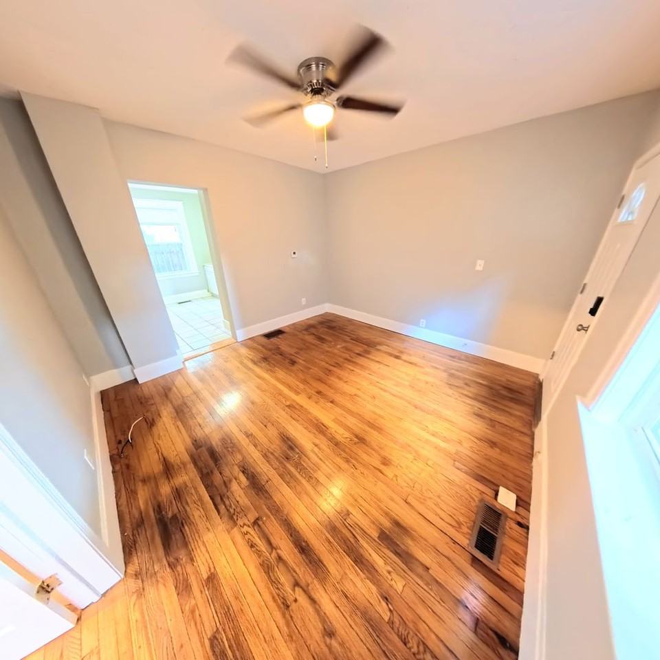 699 Park Ave #6 - Photo 4 of 27