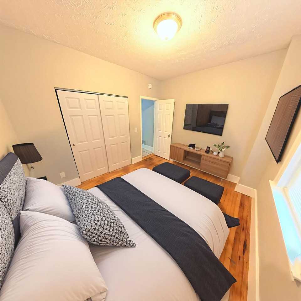 699 Park Ave #6 - Photo 7 of 27