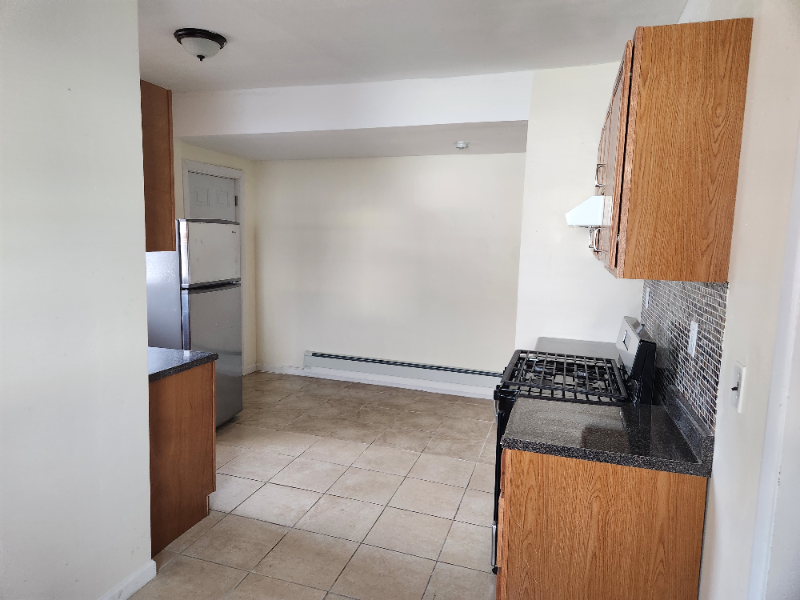 1182 Stuyvesant Ave #FL2 - Photo 4 of 24