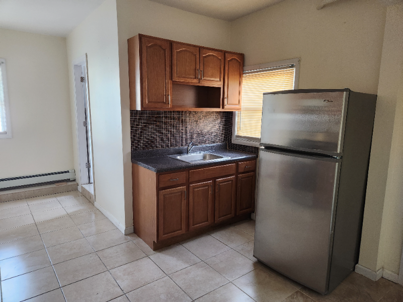 1182 Stuyvesant Ave #FL2 - Photo 6 of 24