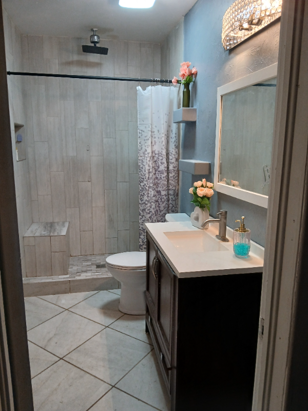 1304 Dewey Ln - Photo 2 of 24
